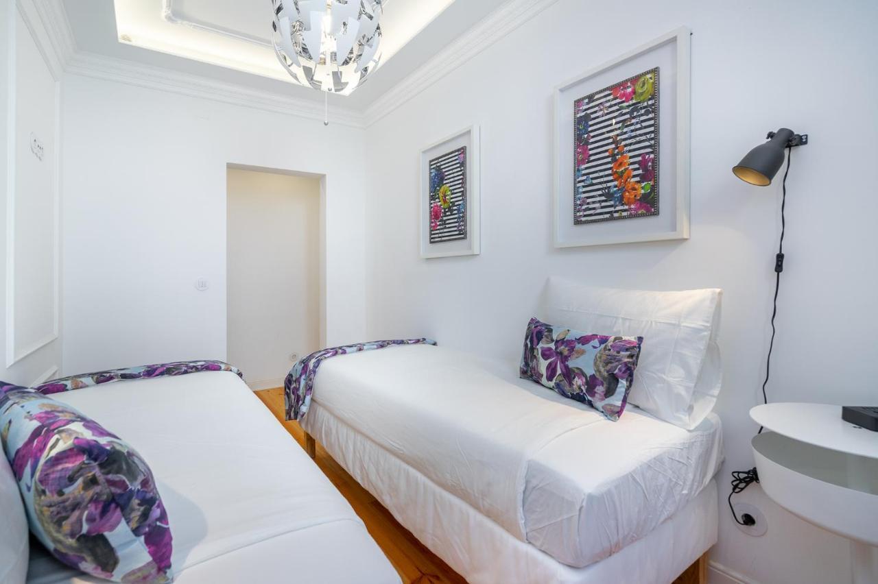 Whome | Great Location & Large Family Apartment W/Patio Lizbona Zewnętrze zdjęcie